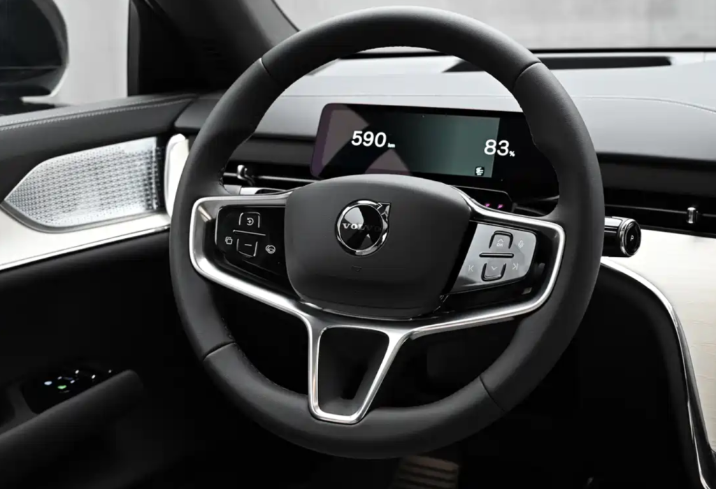 Volvo EX90 800V platform